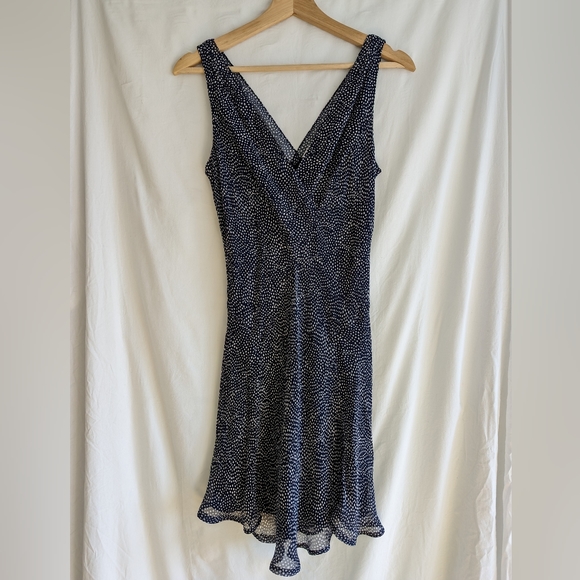 Flowy Diane Von Furstenberg Dita 100% silk blue & white dress - Picture 3 of 9